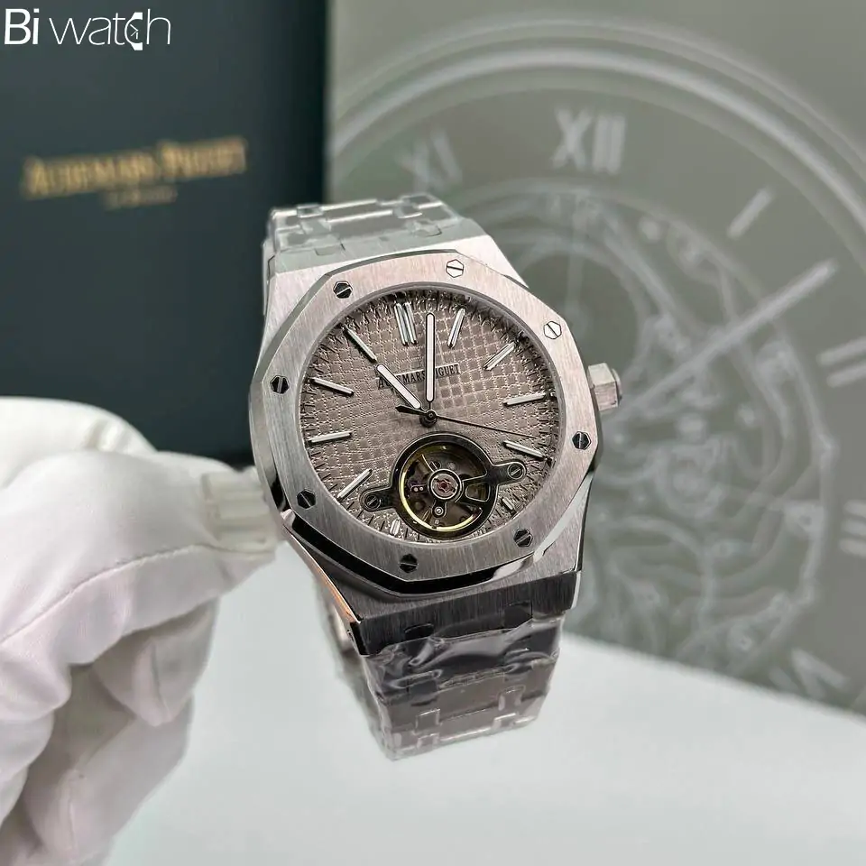 audemars-piguet-silver-grey-0124